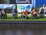 Vis uitje voor bewoners Meckama State in Kollum